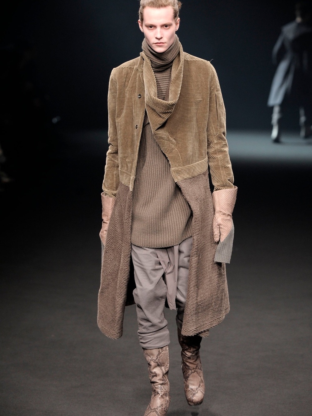 AW10 Rick Owens “Gleam” Corduroy Dust Brown Cocoon Trenchcoat Jacket Sz S